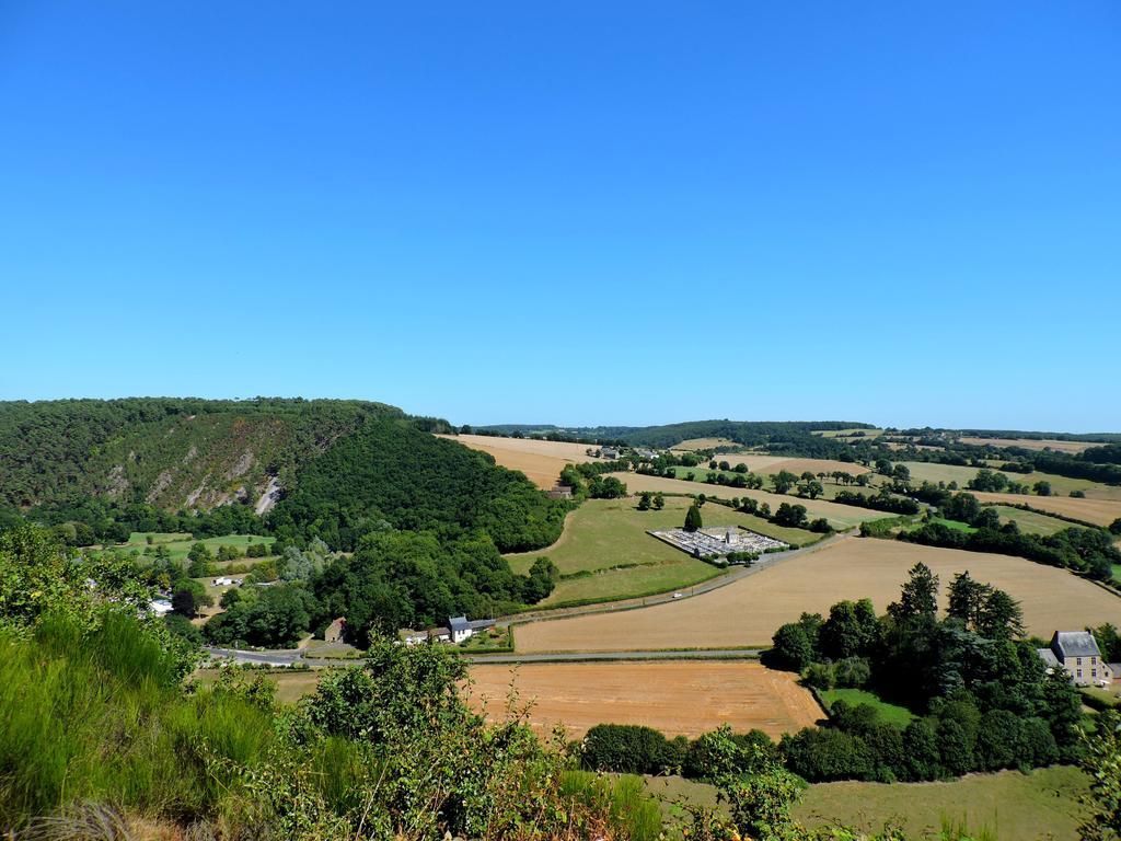 Gite Dans Les Alpes Mancelles Gesnes-le-Gandelin Exteriér fotografie